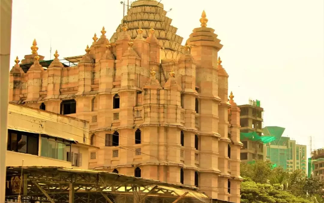 visiting siddhivinayak temple by train