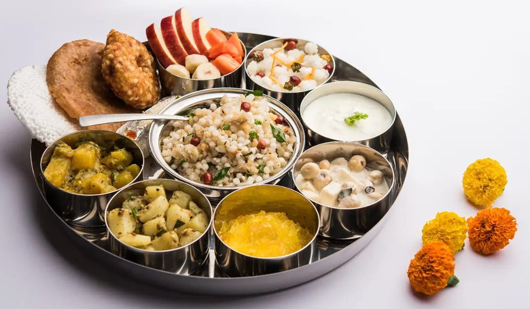 Make your train journey yadgaar with Navratri Special Thalis!