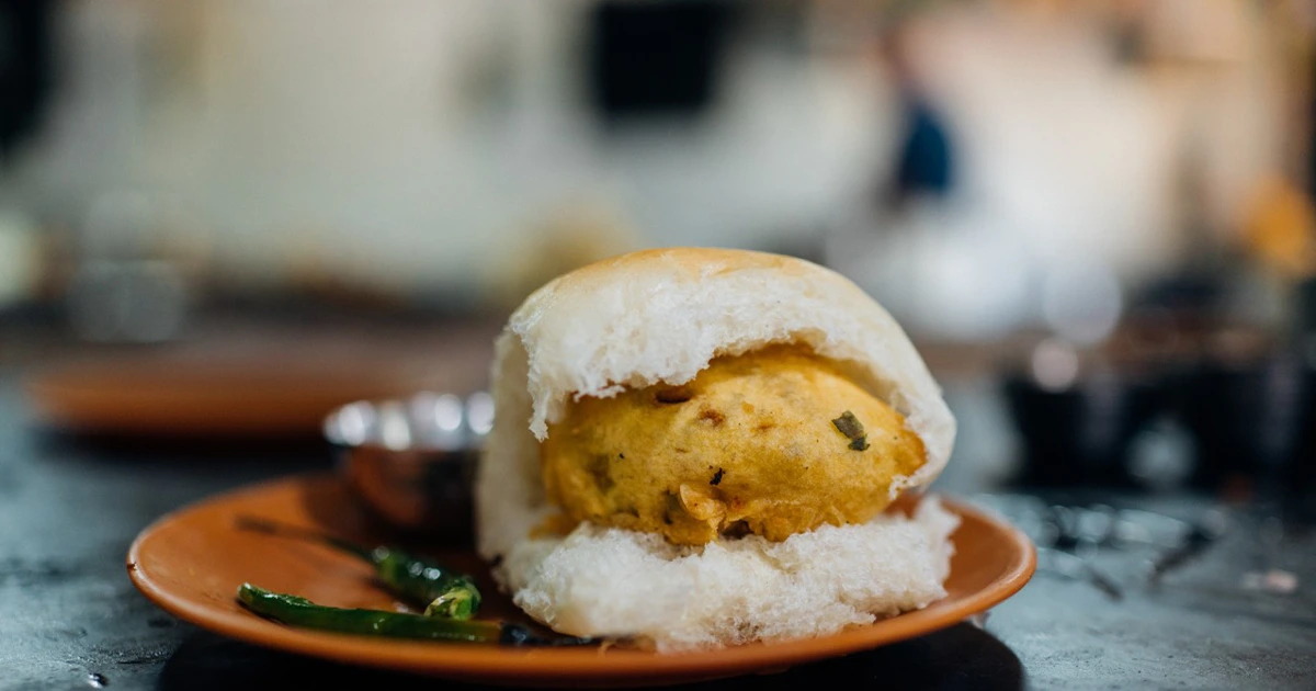 Pune's Regional Meals on train