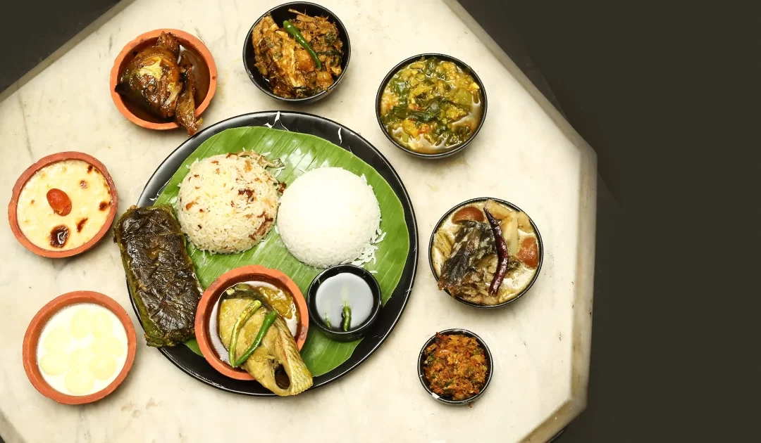 Bengali foods in train