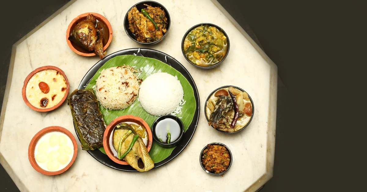 Regional foods like Bengali meals on train