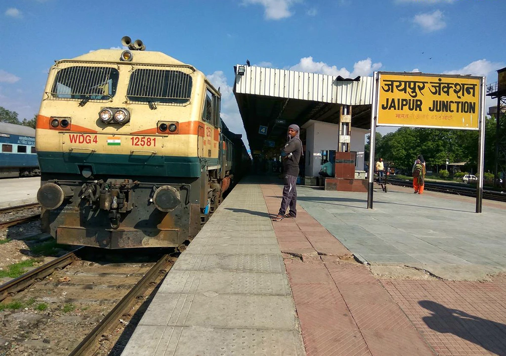 Train to pass through Jaipur station? Here's how to make the most of it!