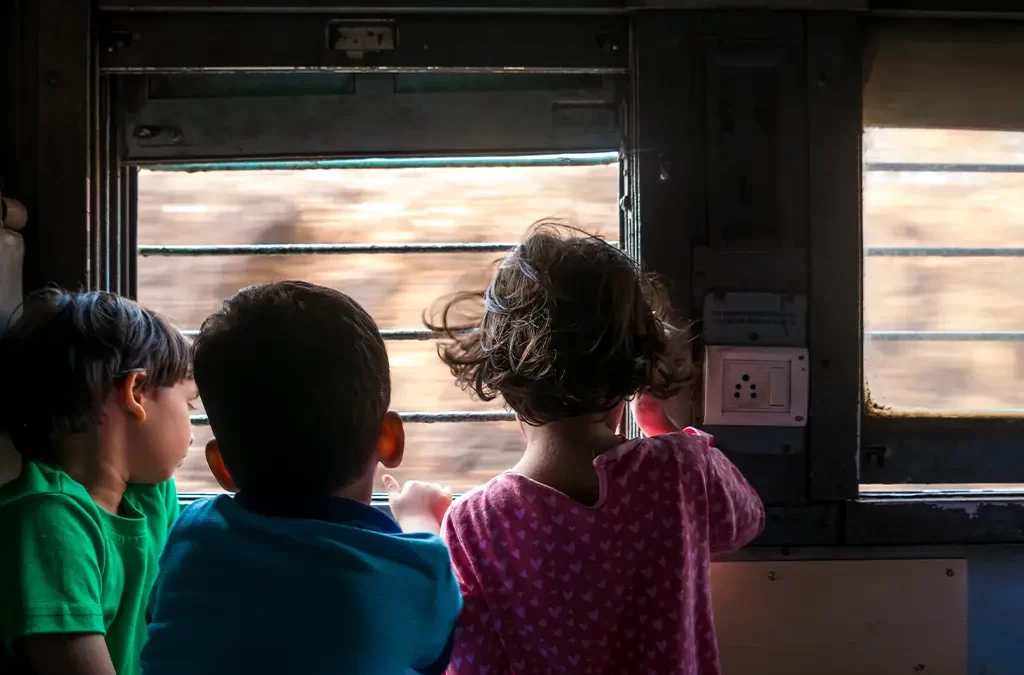 Traveling with kids on a train? Keep them engaged with these 8 fun-filled tips and activities!