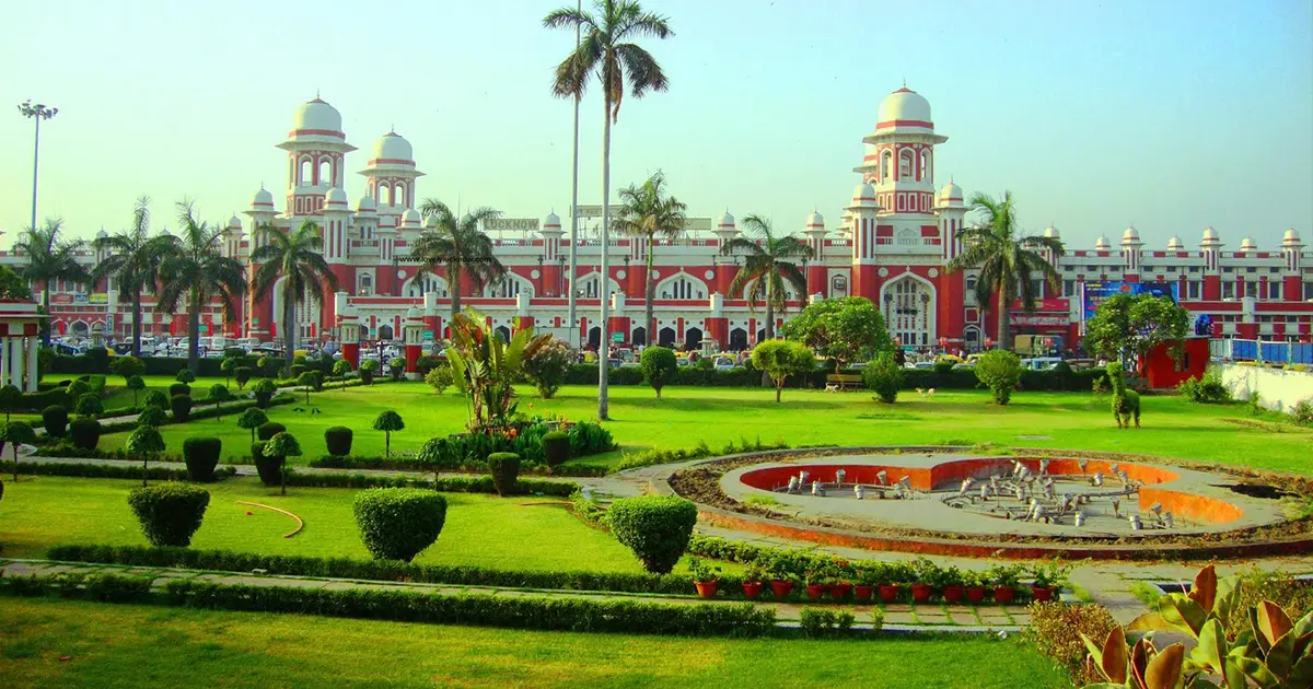 Charbagh railway station of the Lucknow city is one of the instagram-worthy train stations