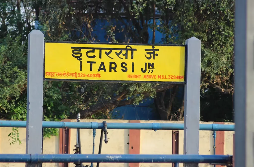 How to Enjoy Delicious Meals on train at Itarsi Train Station?