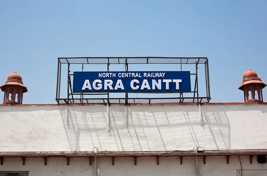 This is how you can enjoy a flavorsome surprise at the Agra Cantt Train Station
