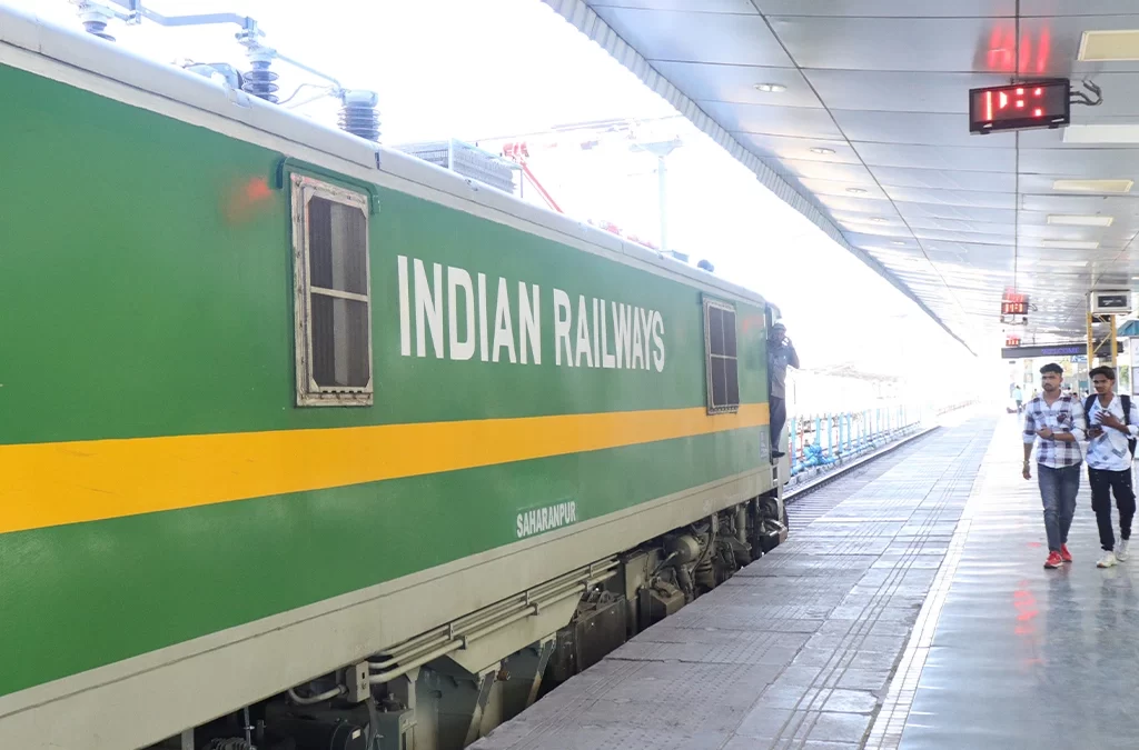 How Zoop Revolutionizes Train Food in Indian Railways for Passengers