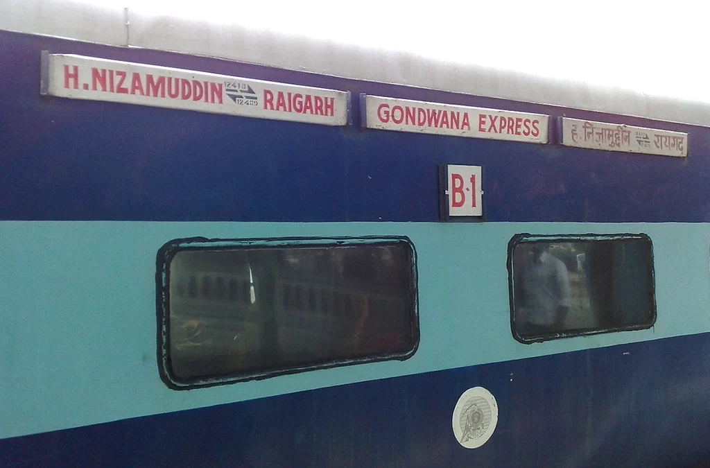Nizamuddin se Raigarh tak, banao 12410 Gondwana Express train journey ko fully fantastic!
