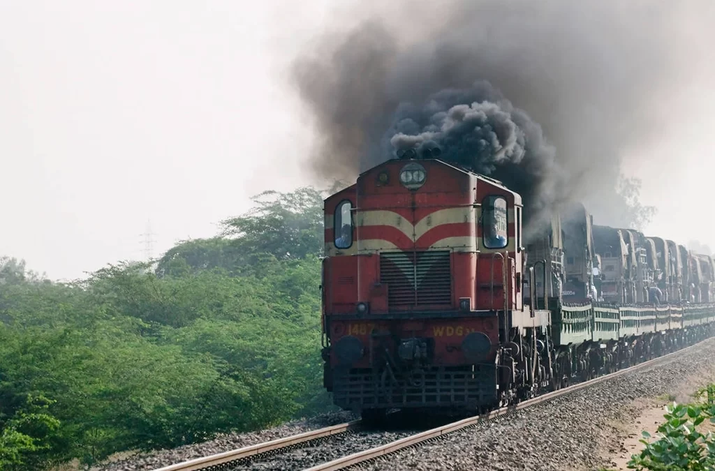 Janiye Kaise Trains Help Kar Rahi Hain Indian Tribal Communities Ki