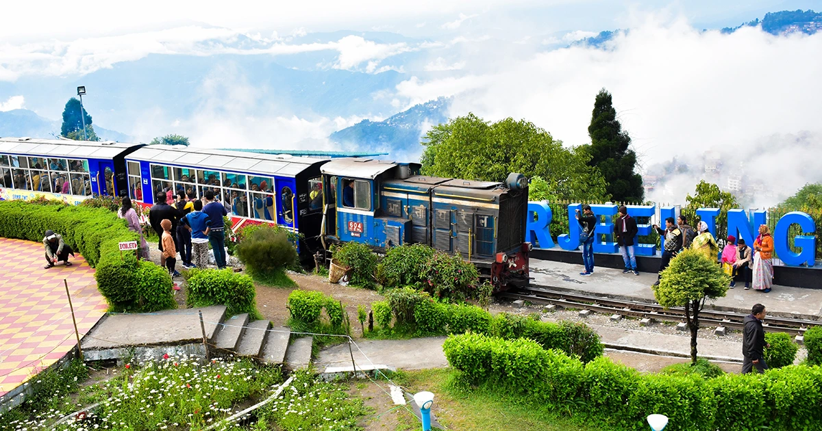 Winter Travel to Darjeeling the amazing.